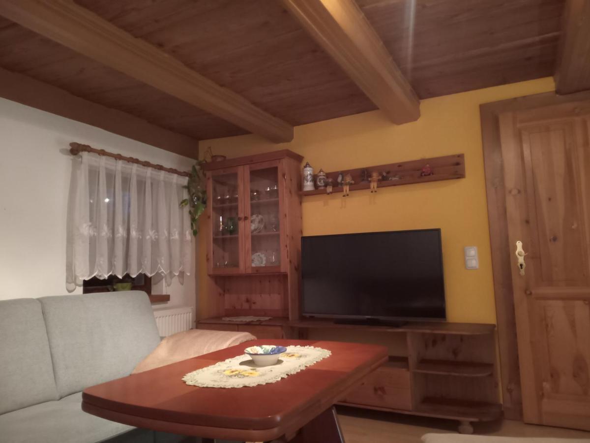 Zum Sebnitzer Hirsch Apartment Sebnitz